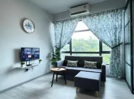 Jesselton Quay homestay with Free 1 parking by StayPlace