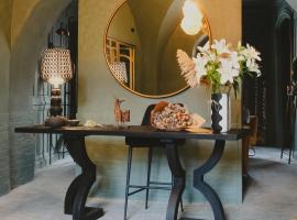 Le Victoria Boutique Hôtel, hotel v destinaci Saint-Paul-Trois-Chateaux