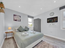 Captivating 1-Bed Studio in West Drayton, hotel en West Drayton