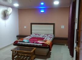 Navinsmith hotel, hotel v destinaci Koynanagar