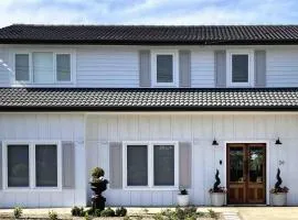 Modern Farmhouse at Pacific Sands Mollymook Beach