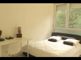 se: 13A rue des Touleuses Pourpre, bed and breakfast en Cergy