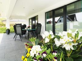 Exklusives Ferienhaus Lady Lounge mit WLAN und Kamin, holiday rental in Zecherin