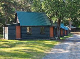 Moreno's Cottages, chalet di Tasik Saranac