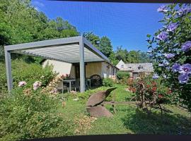 Domaine de Jouani - Pergola, vacation home in Villecomtal