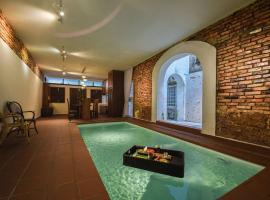 Hidden Mansion with Private Pool, vacation rental in Malacca