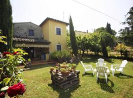 Villa Relax a 2 Piani e Giardino Privato con Vista sulle Colline Umbre, ваканционна къща в Piloni