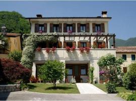 B&B Ernestina, hotel a Miane