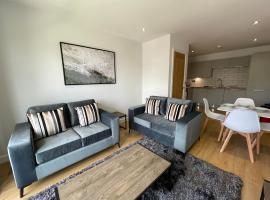 Stylish and Modern 2BR Apartment with Parking, leilighet i Sheffield
