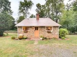 Monticello Wine Trail Cottage - Close to Hiking!