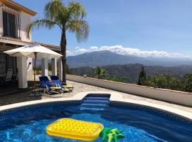 Casa Rural Finca Volando in the mountains of Málaga, hotelli kohteessa Comares