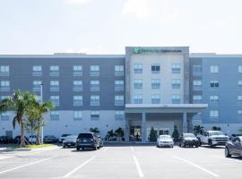 Holiday Inn Express & Suites Tampa Stadium - Airport Area, an IHG Hotel, hotel cerca de Estadio Raymond James, Tampa