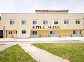 Hotel Bauer