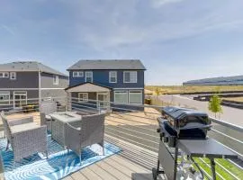 Spacious Aurora Vacation Rental with Deck and Grill!