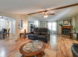 Pet-Friendly Springville Home Near Kentucky Lake!, hotel in Durham Subdivision
