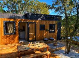 Tiny LiLouMaCa Cœur Ste Baume, cabin in Plan dʼAups