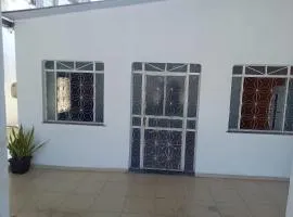 Casa Aconchegante na praça 14