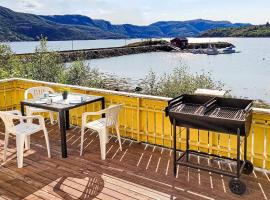 6 person holiday home in Naustbukta-By Traum, hotel in Naustbukta