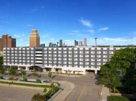 Sheraton Niagara Falls, hotel with jacuzzis in Niagara Falls