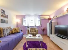 Apartment Mirana with garden and FREE parking