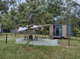 Sungai Tiny House 2 by Tiny Away, hotel di Raub