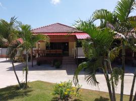 Naluemon Village FH 1, apartamento em Rayong