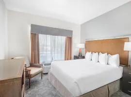 Ramada by Wyndham Bakersfield
