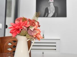 Apartament Luxury - Promenada Mall, four-star hotel in Craiova