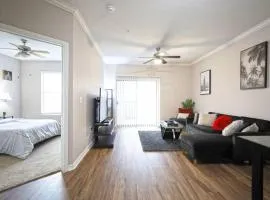 Radiant 1BR Apartment Near Dallas Galleria