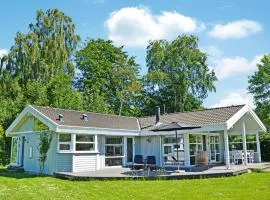 Stunning Home In Hornbk With 3 Bedrooms, Sauna And Wifi