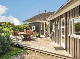 4 Bedroom Cozy Home In Hvide Sande