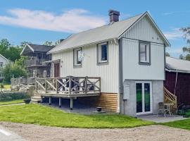 Nice Home In Fengersfors With 1 Bedrooms And Wifi, Ferienhaus in Fengersfors