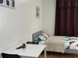 Neat Unit in Holland Park Southwoods, holiday rental in Biñan