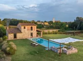 Il Conte, Traditional Tuscany 3 bedrooms Luxury Farmhouse Villa with Private Pool and SPA in Orentano