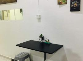 Homestay Firdausi, self-catering accommodation in Kota Bharu