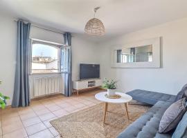 LE TOLOSANA - Appartement 4 personnes - Centre WiFi Cosy, готель у місті Сен-Жиль