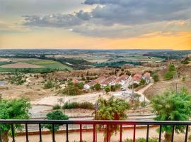 El Carmen, hotell i Toro