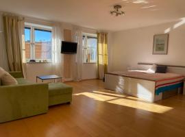 BnB-Home Apartment, hotel econômico em Buxheim