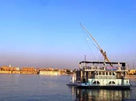 Floating Hotel- Happy Nile Boat