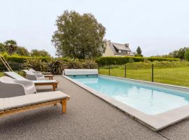 Studio À La Campagne Avec Piscine, loma-asunto kohteessa Clohars-Fouesnant