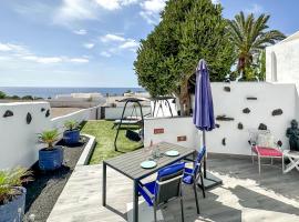 Very private luxury1 bed Casita 5 minutes walk to Marina, hotel in Puerto Calero