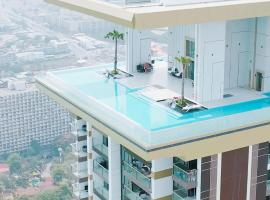 40th Floor Luxury Sea View Room/Beach Front Luxury, hotel u gradu Jomtien Beach