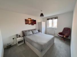 North Colchester Homestay, hotel in Mile End