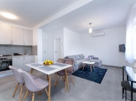 Sunrise & Sunset Apartmani - Self Check In, place to stay in Osijek