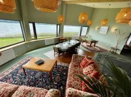Spacious Sea View Home 5 miles from Inverness