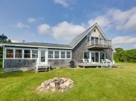 Shorefront House with Views, 14 Mi to Acadia NP