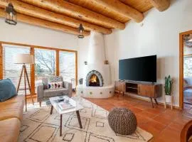 Casa Escondido- Quiet, Decks, 3BR, El Dorado