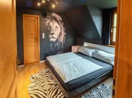 Elegante Ferienwohnung mit Außenpool Schwarzwald