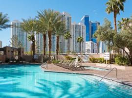 Hilton Grand Vacations Club Paradise Las Vegas, hotel cerca de Torre Stratosphere, Las Vegas