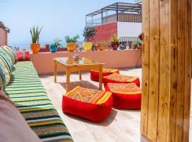 Atlantic Vibes Surf Hostel